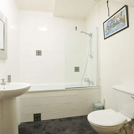 Unique & Homely With Own Access * Bristol