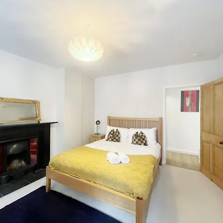 Unique & Homely With Own Access Casa vacanze Bristol
