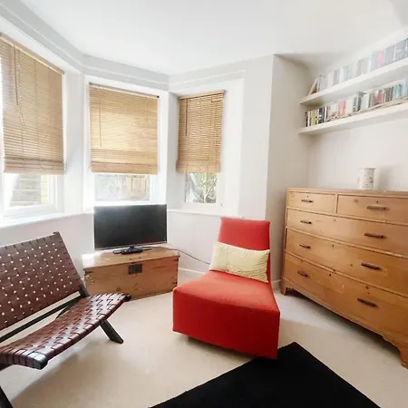 Unique & Homely With Own Access * Bristol