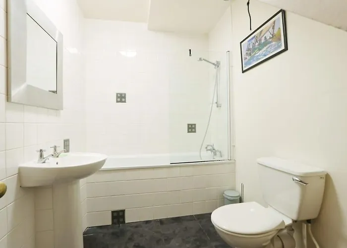 Unique & Homely With Own Access * Bristol